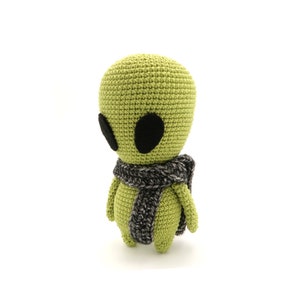 ALIEN crochet pattern image 6