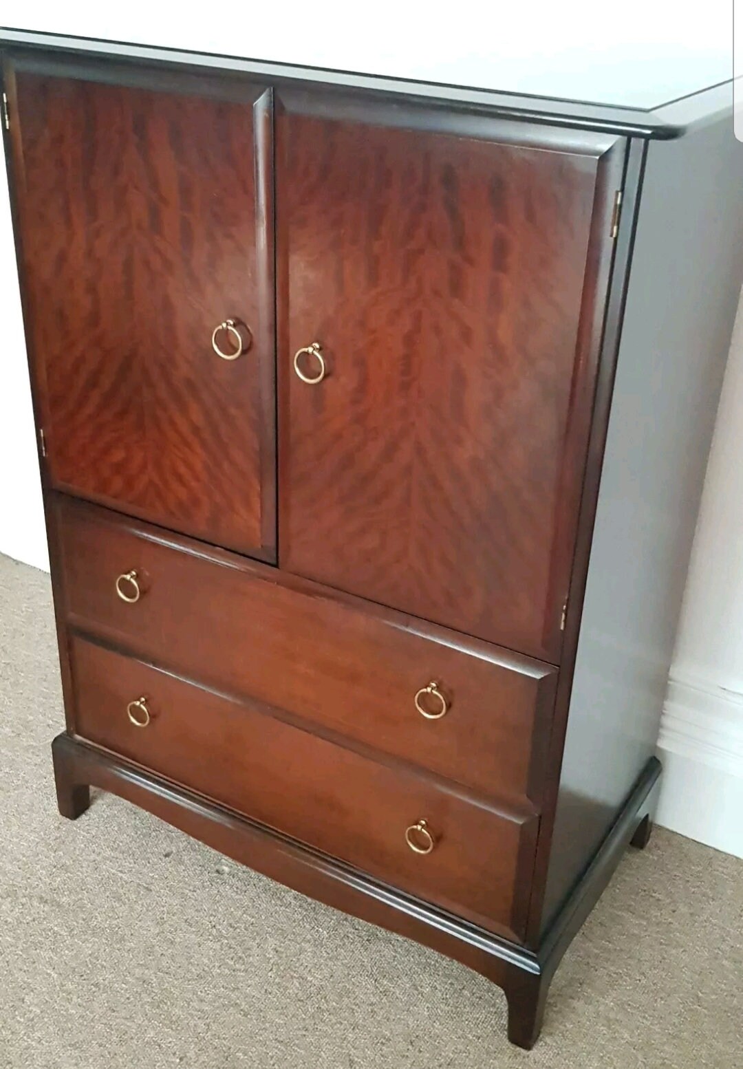 stag linen cupboard