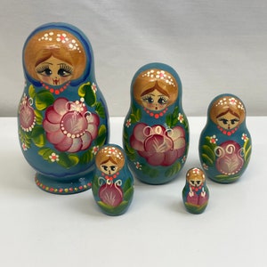 Hand Painted Russian Matryoshka Nesting Dolls 5 Piece Handpainted 6&quot; Blue Floral