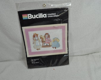 Kit de punto de cruz contado Bucilla - Colección de muñecas - n.º 40296 de Terrie Lee Steinmeyer