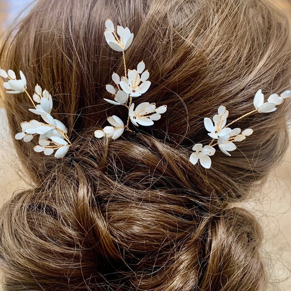 Simply Beautiful Soft Petal Design Hairpin