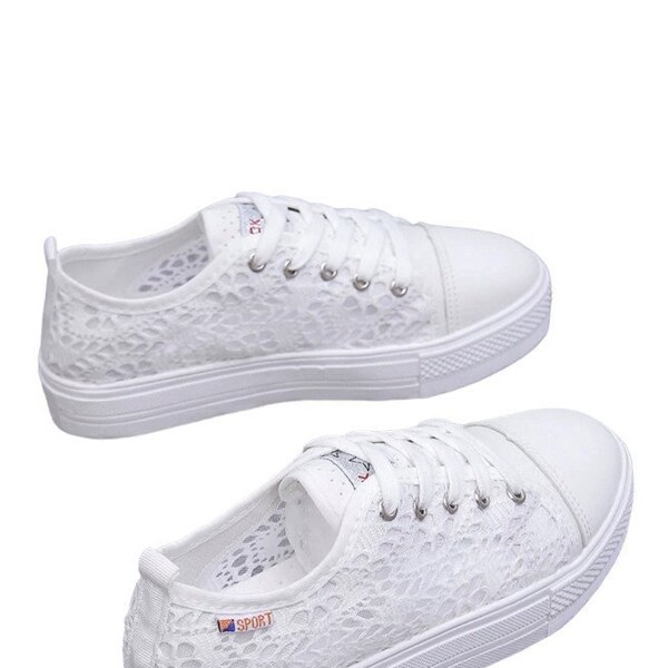 lace bridal shoes