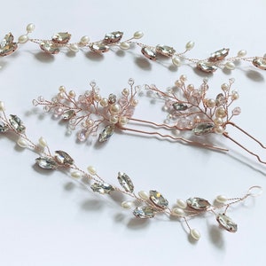 Simply Beautiful Rose Gold with Pearl & Soft Pink Diamante Bridal Hair Pin