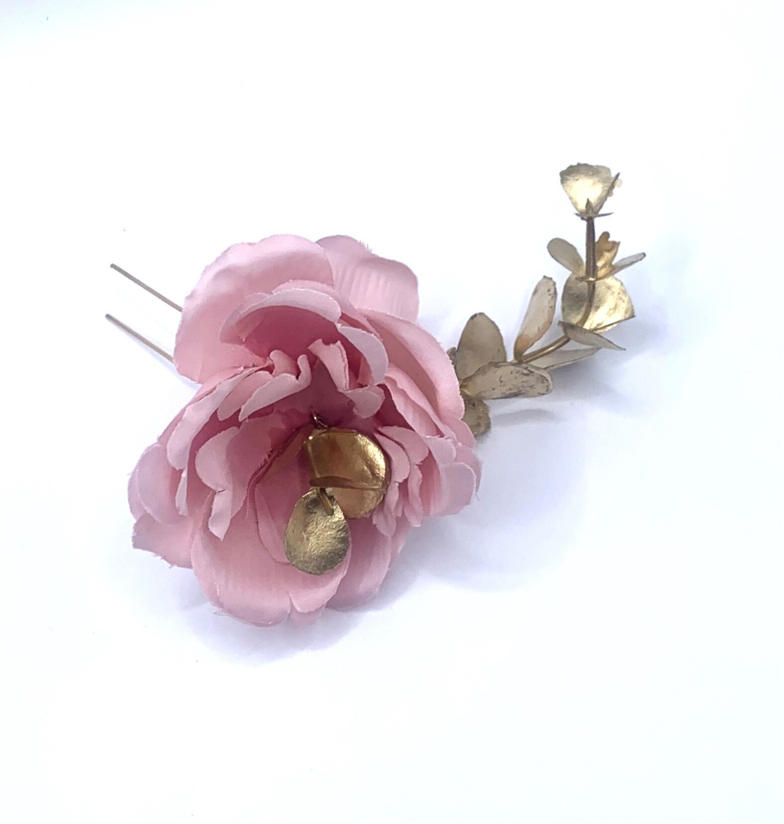 ローズブライダルヘアピン：くすんだピンクの花と金色の葉 - Etsy 日本