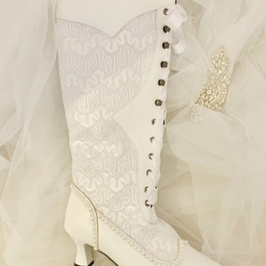 Simply Beautiful Ivory/White Lace Inset with Pearl and Diamante Victorian Vintage Bridal Boots image 3