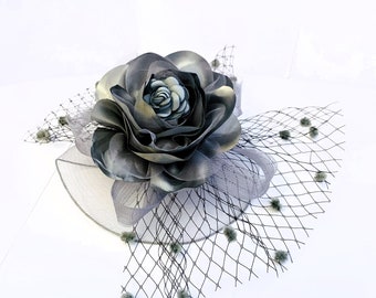 Stunning Hand Finished Silver Grey & Diamante Flower Wedding Bridal Fascinator Hat