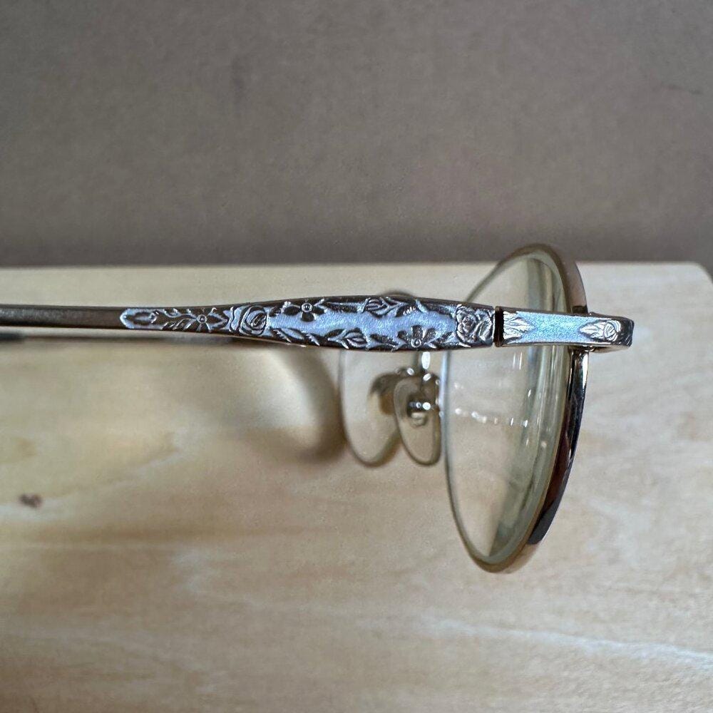 Laura Ashley Vintage Joanna 90s Pearl Gold Oval Eyeglasses  display picture 1