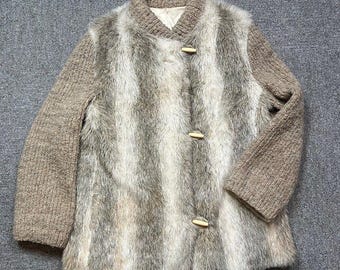 VINTAGE D’ESPRIT Fur and Knit Beige Tan Winter Coat Estimated Medium / Small