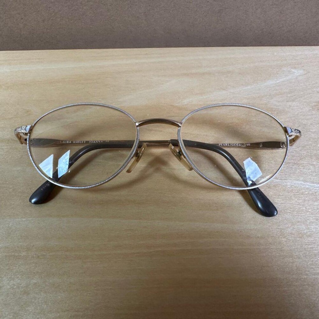 Laura Ashley Vintage Joanna 90s Pearl Gold Oval Eyeglasses Metal Floral Vintage Laura Ashley Women Eyeglasses Frame LYDIA Gold Tone  main image 4