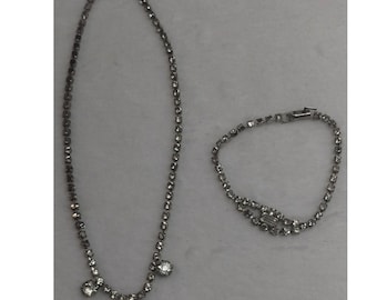 Vintage zilverkleurige strass ketting en armband set stokbrood ronde stenen