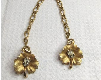 Clips para suéter Trifari con diseño de nenúfar, diamantes de imitación, hojas, estilo vintage MCM, estilo Grannycore.
