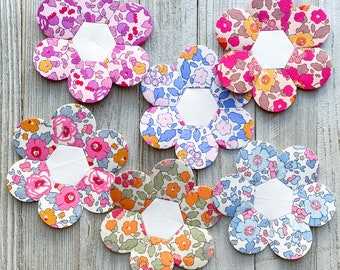 1" Dilly Flowers - English paper piecing - EPP - Paper Pieces