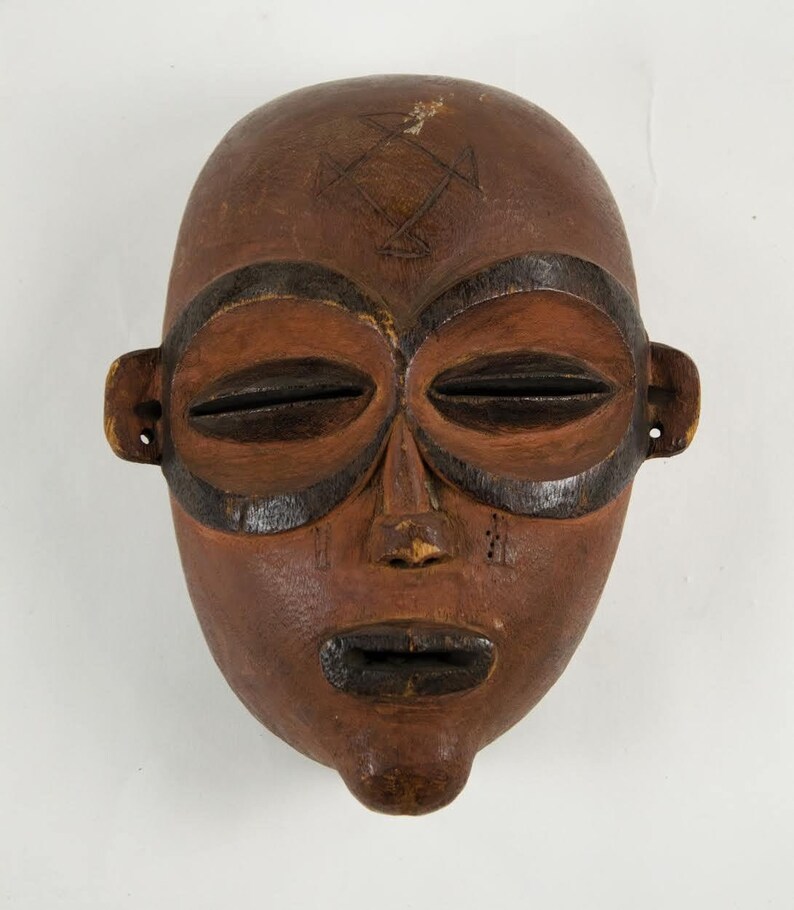 Antique African Hand Carved Mask image 1