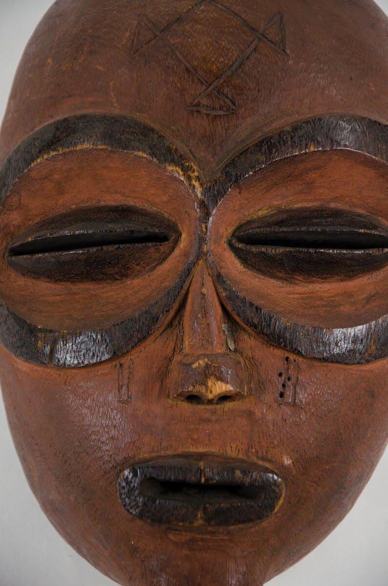Antique African Hand Carved Mask image 2