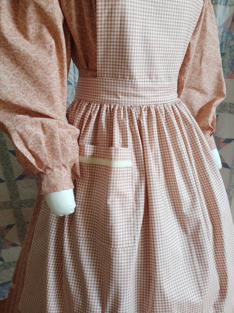 Women's Pinner Apron With Patch Pocket in Printed Gingham Etsy