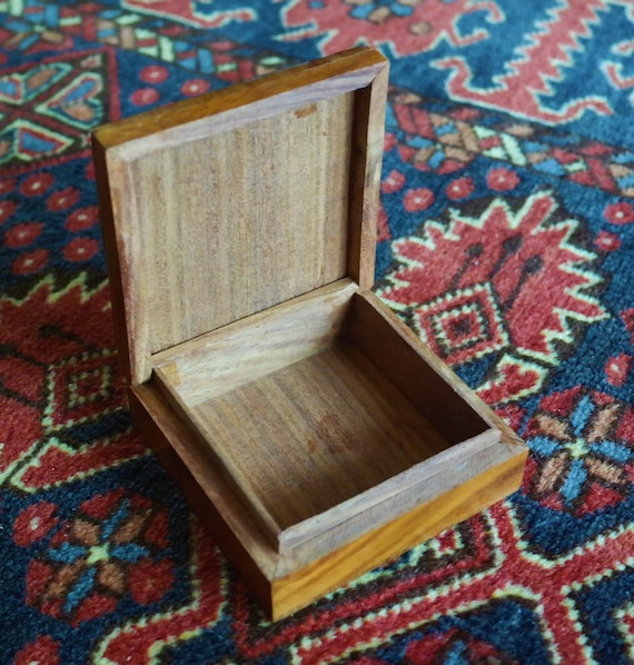 Vintage Wood and Brass Trinket Box - image 6