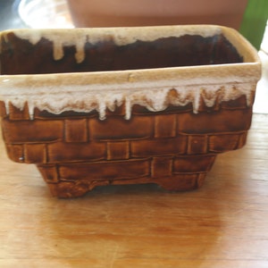 Vintage Brush McCoy Pottery Planter Brown Beige Drip Glaze Basketweave Footed MCM Succulents Ikebana Bonsai USA 8&quot;