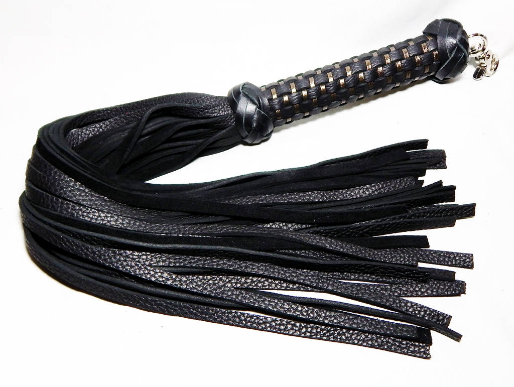 Bullhide Leather Flogger - Etsy Canada