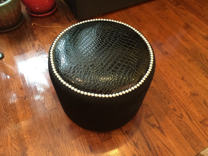 Art Furniture Exclusive Round Black Crocodile Velvet Vinyl Brushed Nickel Nailheads Ottoman Creative Stool Chair Pouf Custom Made In Usa