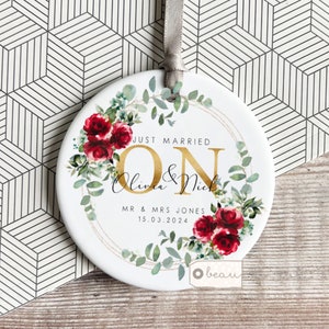 Personalised Just Married Names Mr & Mrs Bride Groom Wedding Gift Burgundy Greenery Ceramic or Acrylic Round Decoration Ornament Keepsake