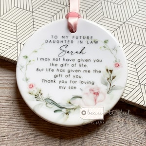 Personalised Future Daughter in law Bride Thank you Quote Pink Floral wreath ceramic Round Decoration Ornament Wedding Keepsake