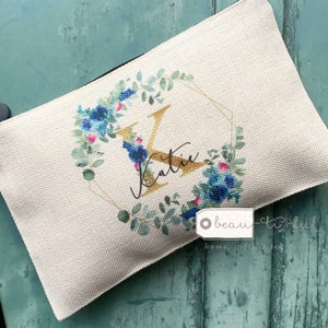 Personalised Name and Initial.. Floral Greenery Design Linen Style Make up Bag Birthday Gift for Mum Friends Sister Aunt