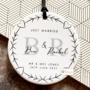 Personalised Just Married Names Mr & Mrs Wedding Heart Wreath Ceramic Round Decoration Ornament Keepsake
