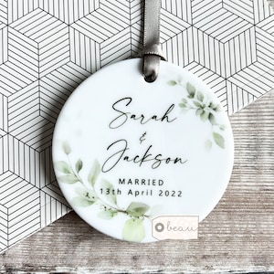 Personalised Just Married Names Mr & Mrs Wedding Eucalyptus Greenery Foliage Ceramic Round Decoration Ornament Keepsake