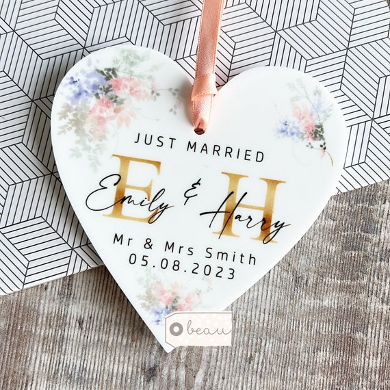 Ornamento Natalizio In Legno Per Matrimonio 2024 - Mr & Mrs Auto Just Married, Primo Natale Da Sposi, Regalo Per Coppie