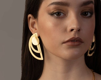 Arena earrings, gold earrings, gold earrings