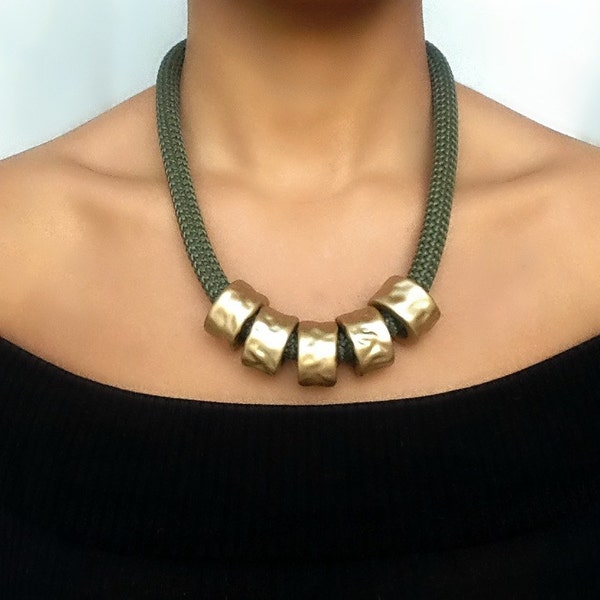 Carmen Khaki Halskette - geschenke für frauen - geschenk für sie - weihnachtsgeschenk für frau - weihnachtsgeschenk - halskette