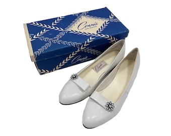 Vintage Connie Shoes White Leather Slip On Ballet Flats, Box Size 7.5 AAA