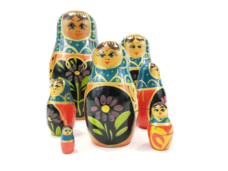 5pcs fait à la main jouets pour Non peinte russe poupées russes en bois empilable Doll Set 