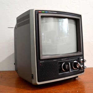 Vintage Sony Trinitron TV, 1976 Sony Kv-9200 9