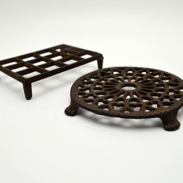 Set of 2 Vintage Cast Iron Trivets, Pot Holder or Stand, Primitive Kitchen, Farmhouse Decor