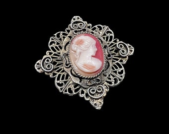 Vintage Lady Cameo Brooch, Faux Shell in Antiqued Gold Tone Filigree Setting