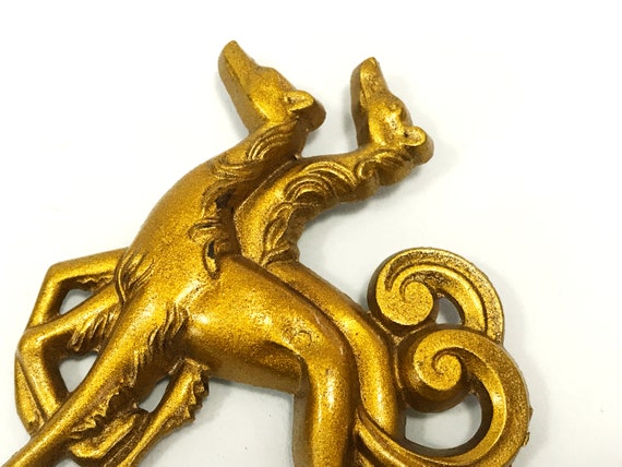 Vintage Art Deco Dog Pin, Golden Plastic or Cellu… - image 7