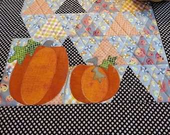 Sweet Treats Table Topper pattern,  Halloween, pumpkin, fall, machine applique, fall colors, quick and easy, 17x35 inches