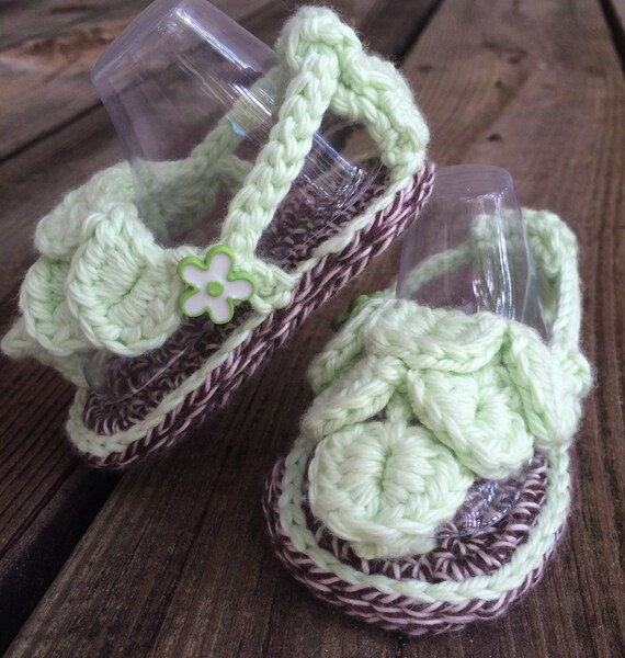 Items similar to Mint Green Sandals, Crochet Baby Shoes, Booties 012