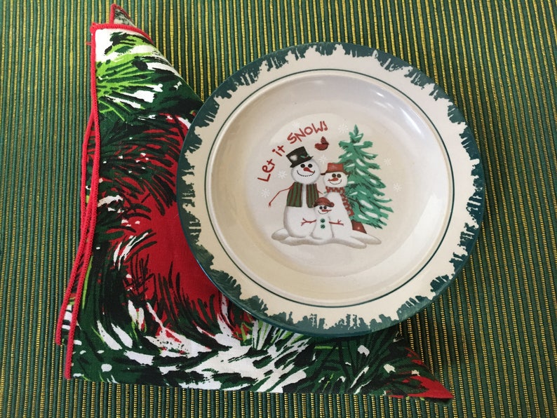 6 Snowmen Green Sponge design Holiday Plates Christmas Decor Atico \u201cLet It Snow\u201d Dessert dishes Salad Plate Holiday decor Snowmen