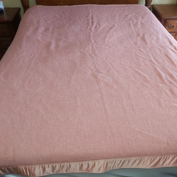 Original Kenwood Wool Products 100% All Virgin Wool Blanket Pink Size 82 x 74 in