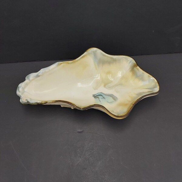 Mussels and More Pottery Oyster Serving Dish with Barnacles Starfish 10.5 inch