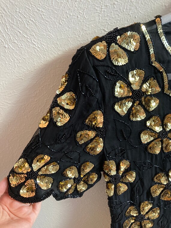 Large Gold Sequin Flower pattern top - image 6