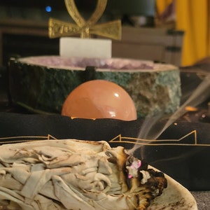 Medium readings, guidance, healing