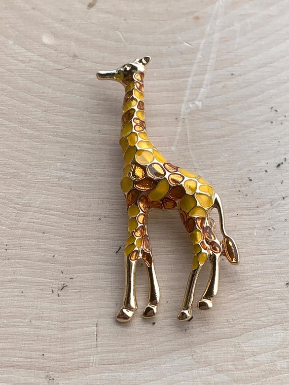Enamel giraffe brooch