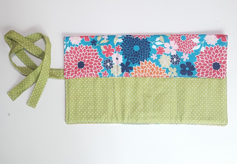 Grey - Ikat Fabric Multipurpose Segmented Make-up Brush Wrap Pouch/Case