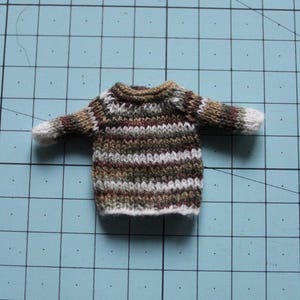 Sweterek dla pettite blythe, little dal/pullip