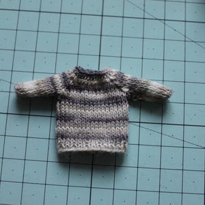 Sweterek dla pettite blythe, little dal/pullip