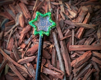 Varita de princesa hada de resina negra y verde