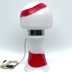 Candeeiro de mesa em vidro Murano da era espacial da Mazzega. Itália década de 1970